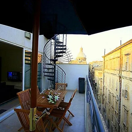 公寓 Old Mint Penthouse *