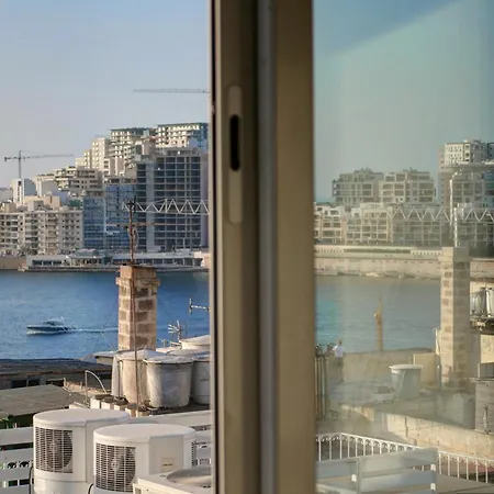 公寓 Old Mint Penthouse *